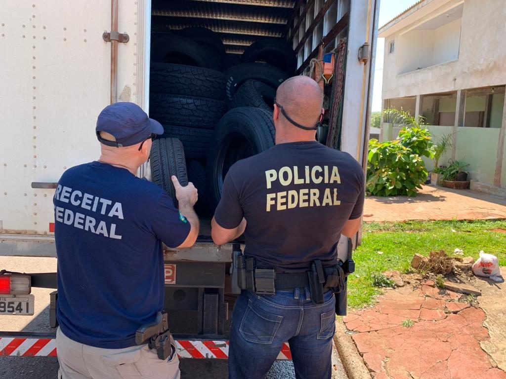 Polícia Federal e Receita Federal realizam ação em borracharia na Rua Altemar Dutra