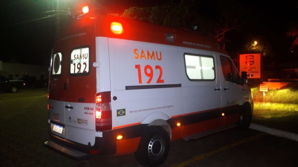 Homem leva facada no peito durante briga em Ponta Grossa