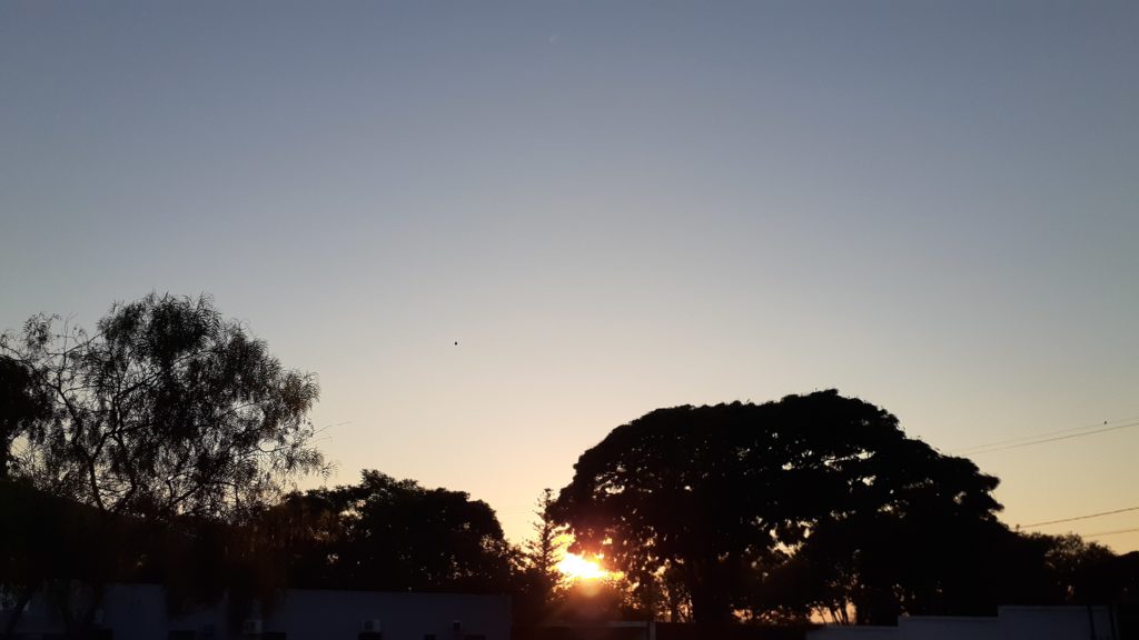 Previsão indica mais um dia sem chuvas e com temperaturas elevadas
