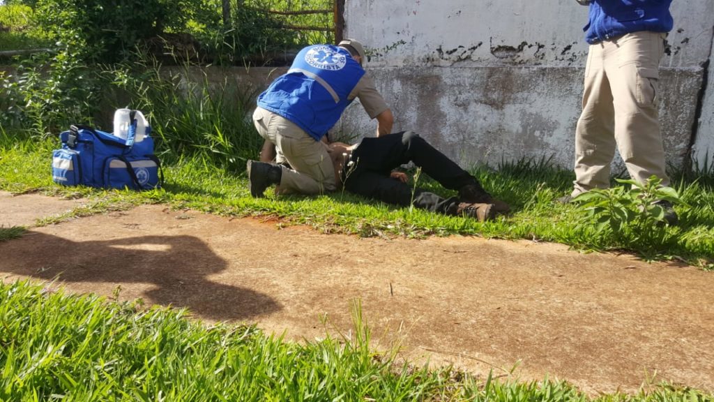 Jovem é socorrido no Centro Esportivo Ciro Nardi