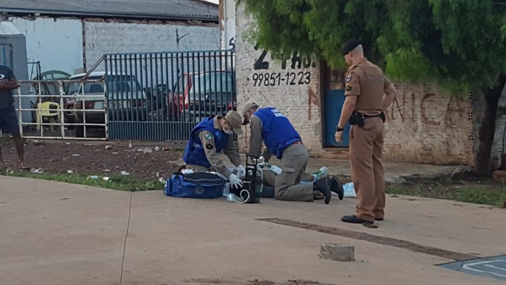 Liberado o corpo do homem que morreu ao ser baleado na Av. Tito Muffato