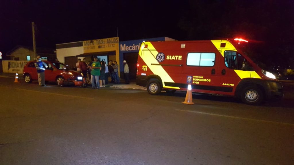 Fiesta bate de frente com moto no Bairro Floresta