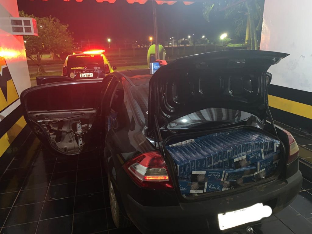 PRE de Assis apreende dez mil maços de cigarros contrabandeados