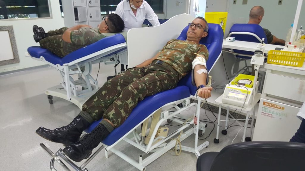 Dia do Doador de Sangue: Militares do Exército realizam doação no Hemocentro