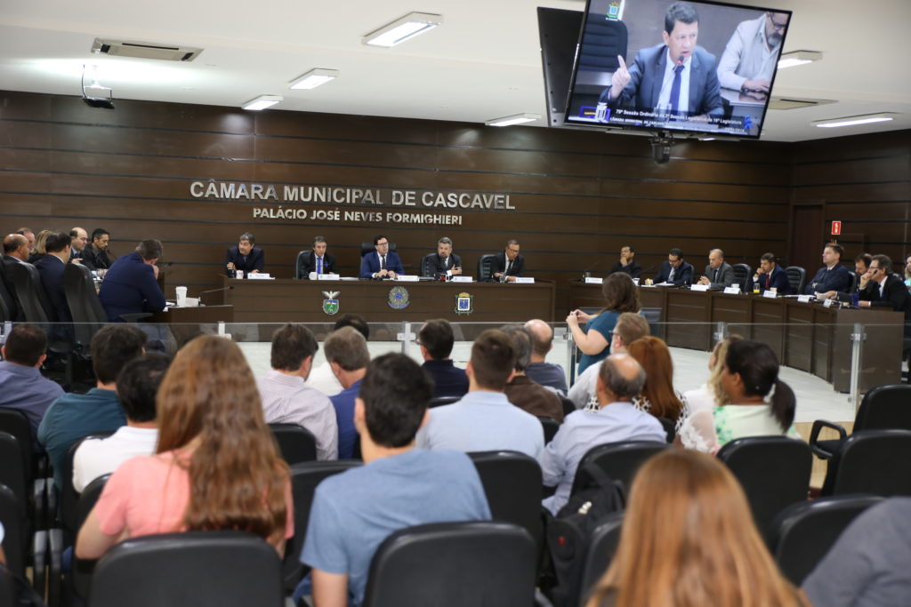 Abono compensatório para servidores da saúde é autorizado pelo Legislativo