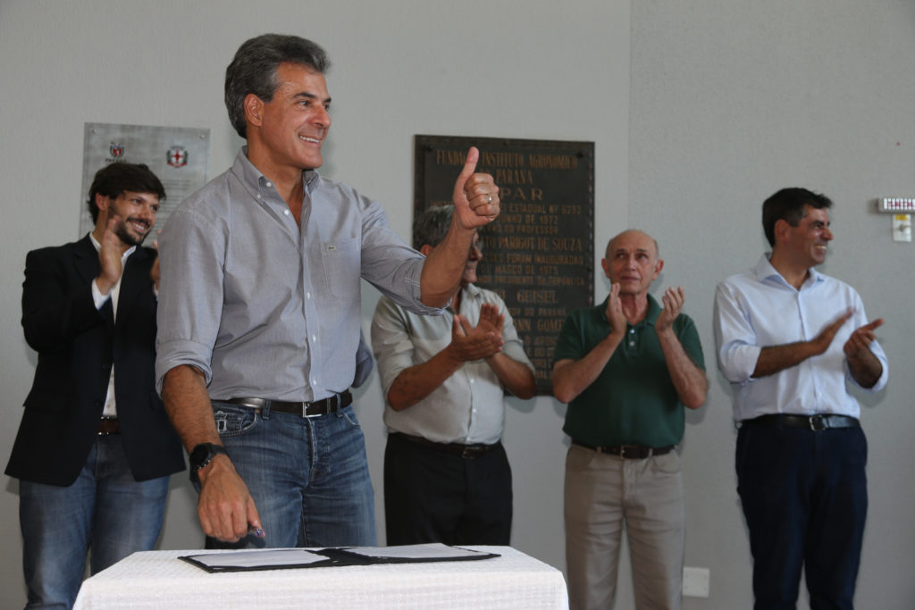 Ex-governador Beto Richa é denunciado por lavagem de dinheiro e obstrução da justiça