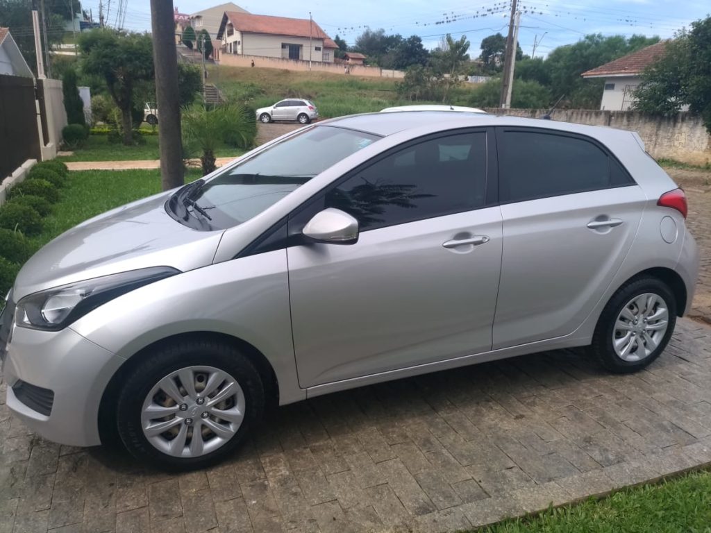 Carro é roubado por criminoso em frente ao Pronto Atendimento Municipal de Catanduvas