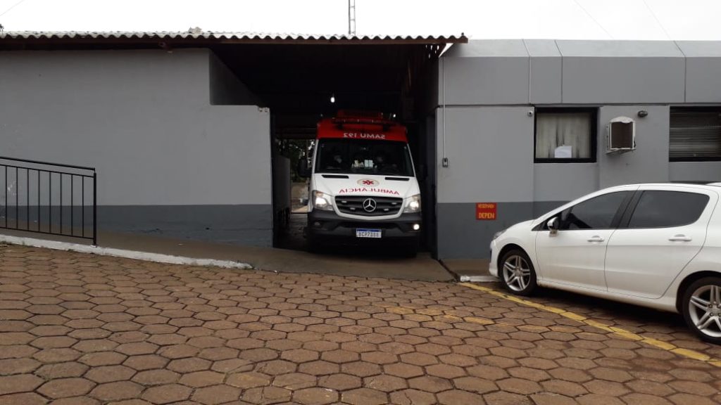 Preso é socorrido na cadeia pública ao ter crise nervosa