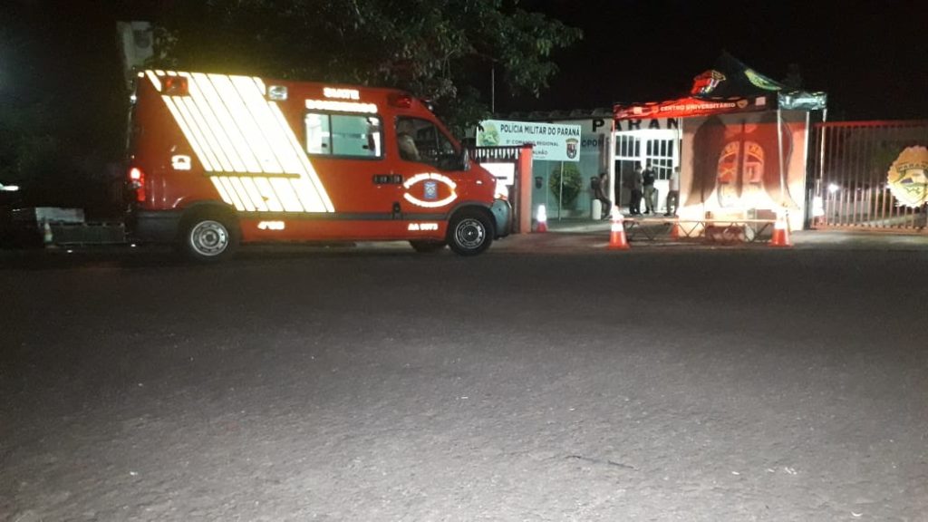 Siate atende vítima de queda de moto, na Rua Olavo Bilac