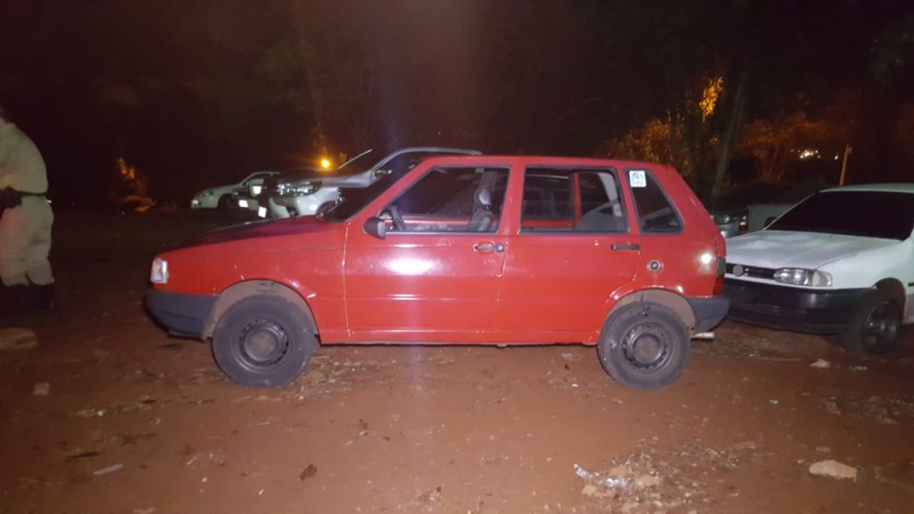 Uno furtado é localizado pela Polícia Militar na BR-369