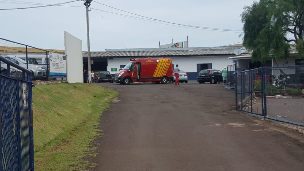 Menino de 6 anos fica ferido ao sofrer acidente com kart