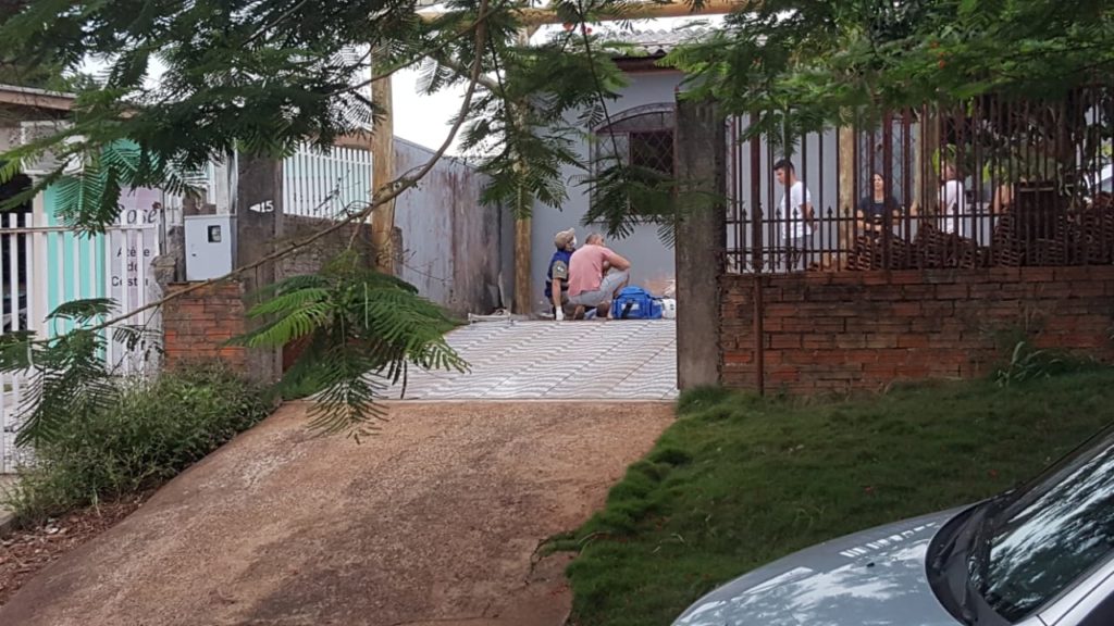 Homem fica ferido ao cair de dois metros no Bairro Canadá