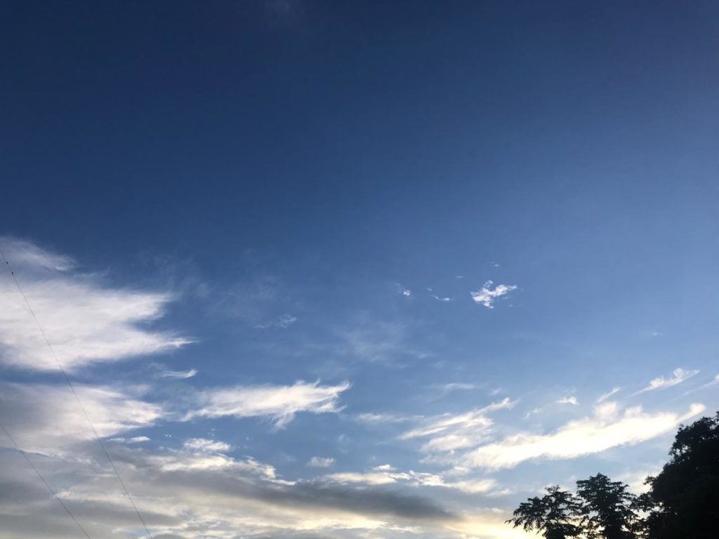 Segundo dia de verão deve ser de temperaturas altas e sem chuva em Cascavel