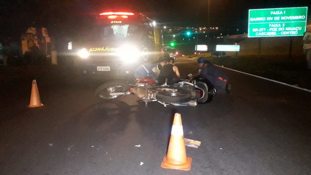 Motociclista sofre fraturas em colisão com carro às margens da BR-277, no XIV de Novembro