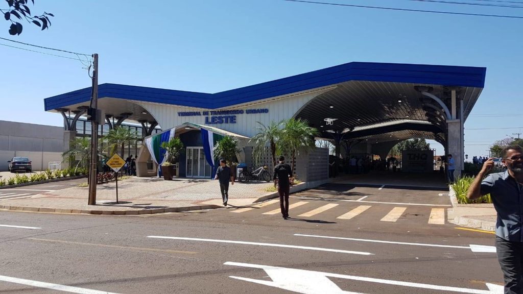 Prefeitura cria Gabinete de Crise e primeira ação tomada suspende o transporte coletivo