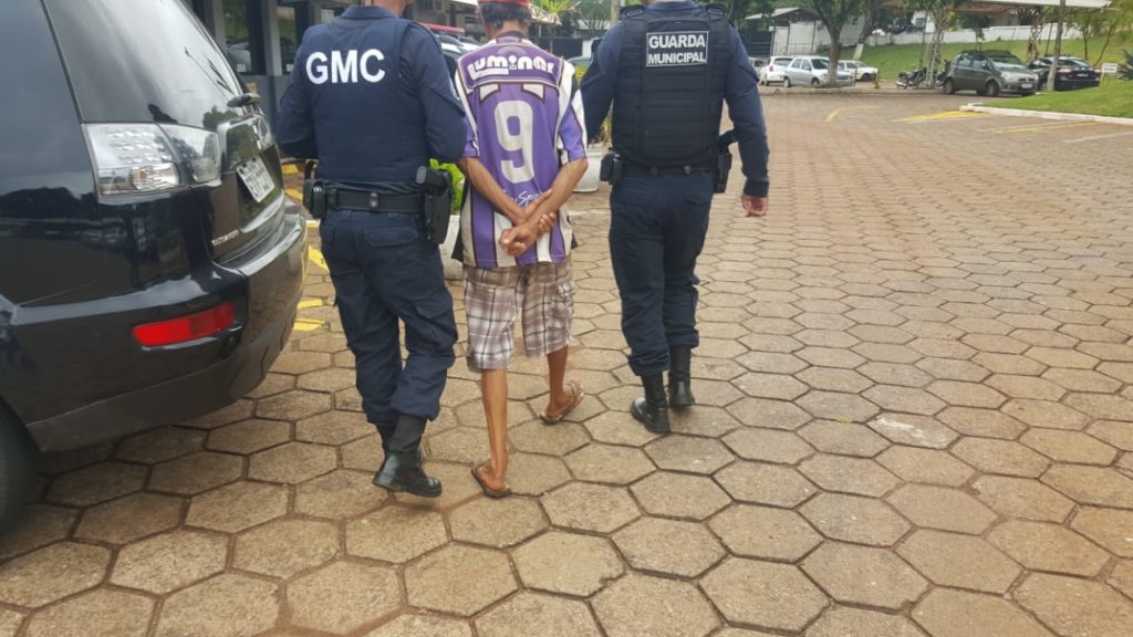 GM encaminha preso para a delegacia
