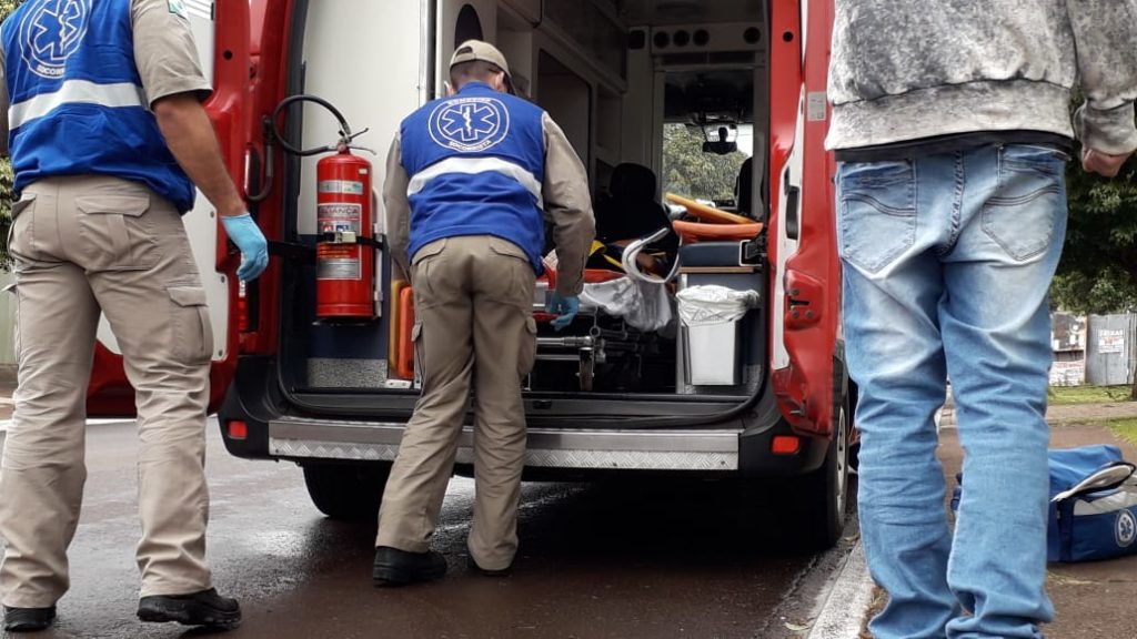 Garoto de 11 anos se fere em colégio do XIV de Novembro