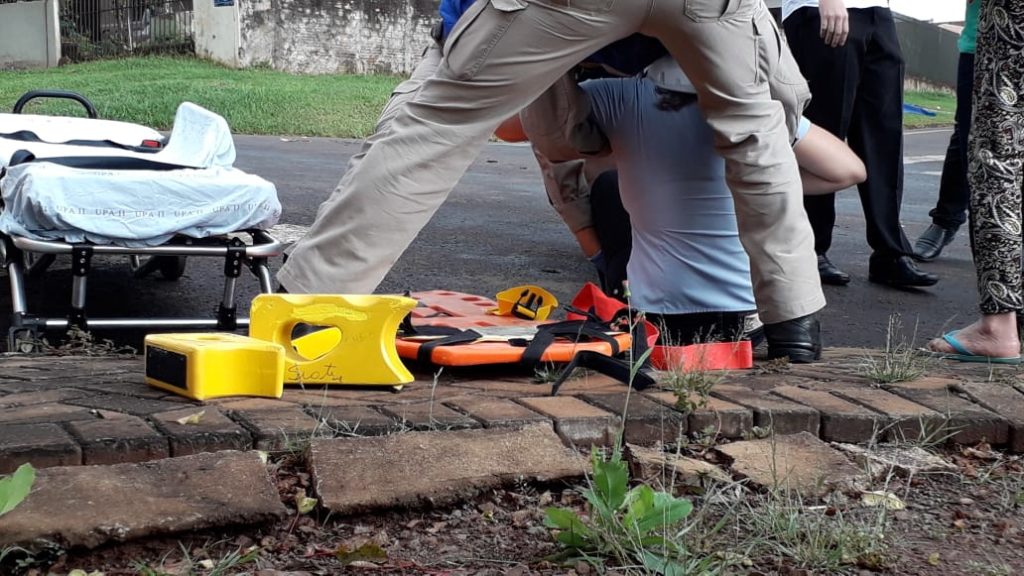 Duas pessoas se ferem em acidente no Periolo