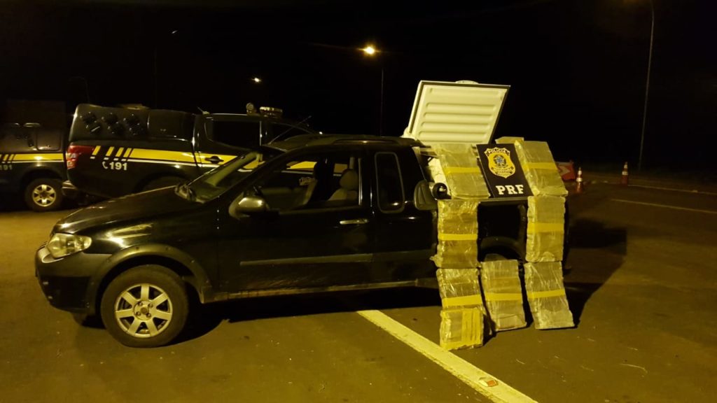PRF prende idoso transportando quase 100 quilos de maconha dentro de freezer