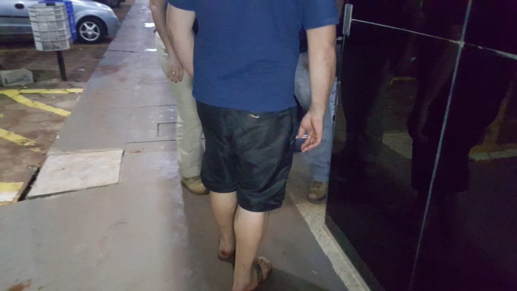 Após se envolver em batida de trânsito, homem é encaminhado pela PRF à Delegacia de Polícia Civil