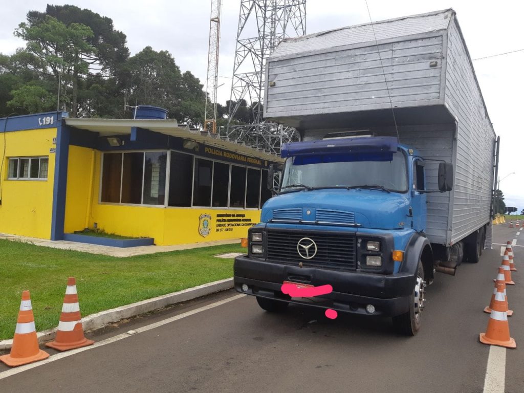 PRF realiza apreensão de drogas, em Guarapuava