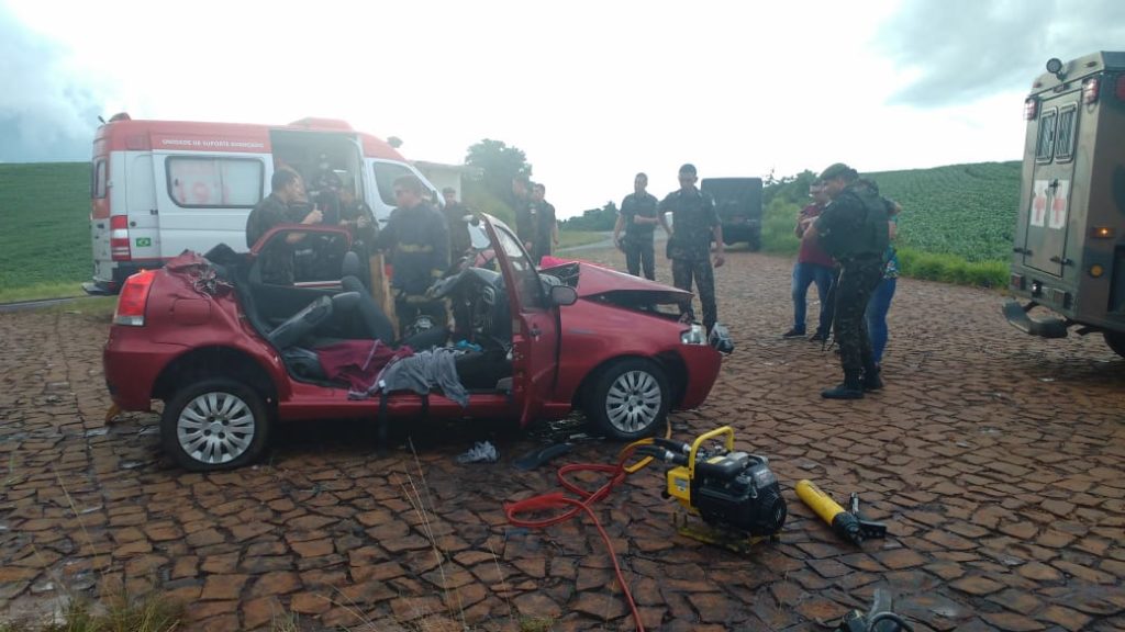 Cinco feridos em grave acidente na PR-280 em Renascença