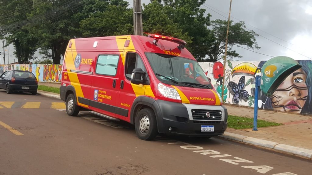 Criança é socorrida após cair de altura em escola no Bairro Brasília