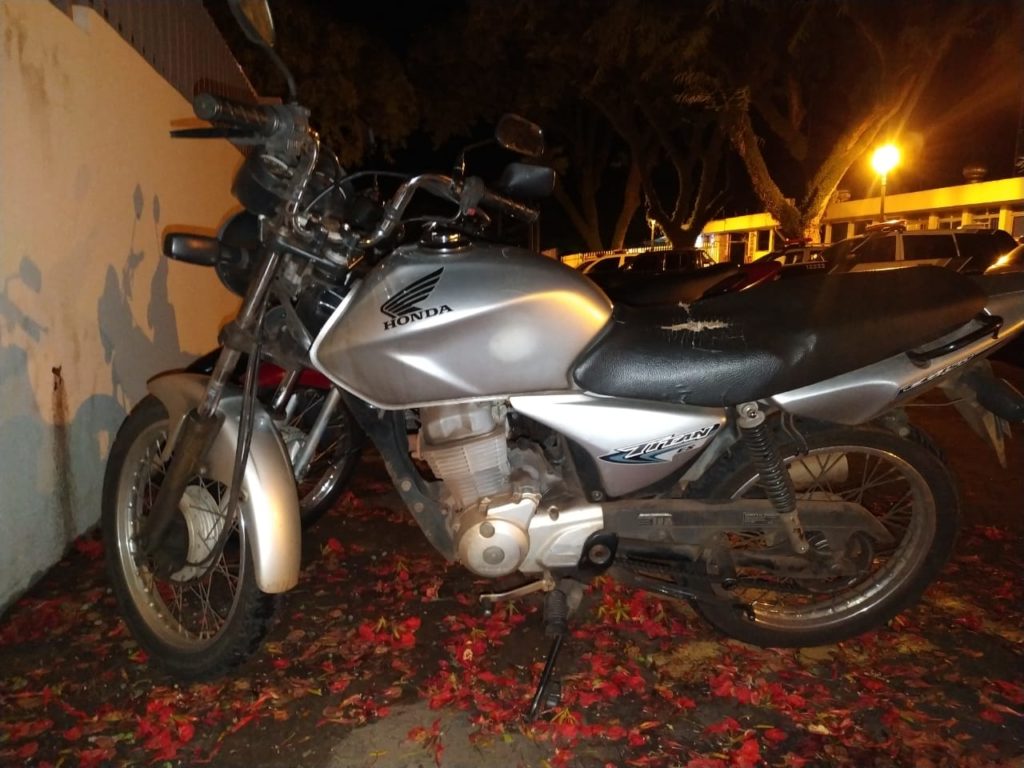 PM apreende menor por furto de motocicleta