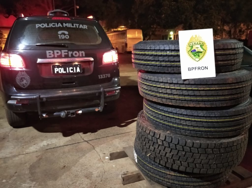 Pneus de caminhão são apreendidos durante a Operação Hórus