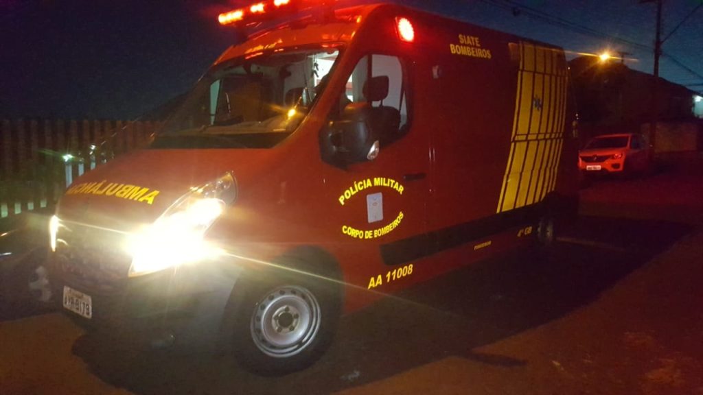 Skatista é socorrido pelo Siate no Bairro Parque Verde