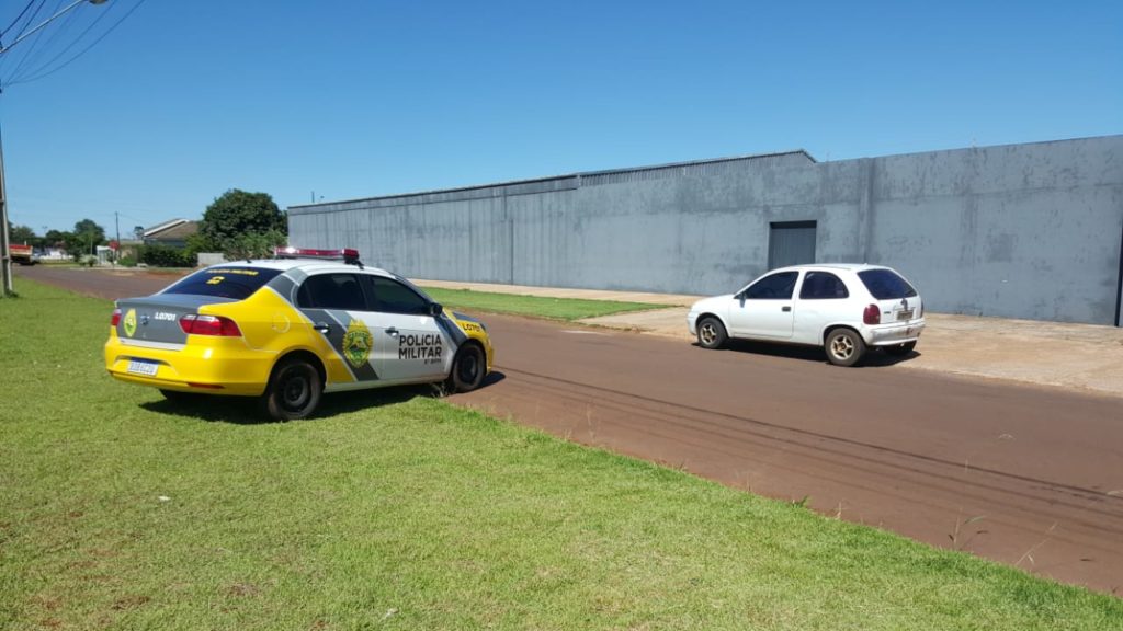 Corsa com registro de furto é localizado no Bairro Esmeralda