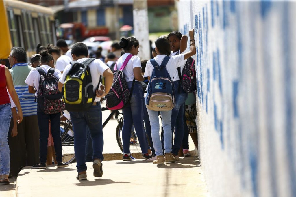 Redes públicas de ensino registram 36,1 milhões matrículas