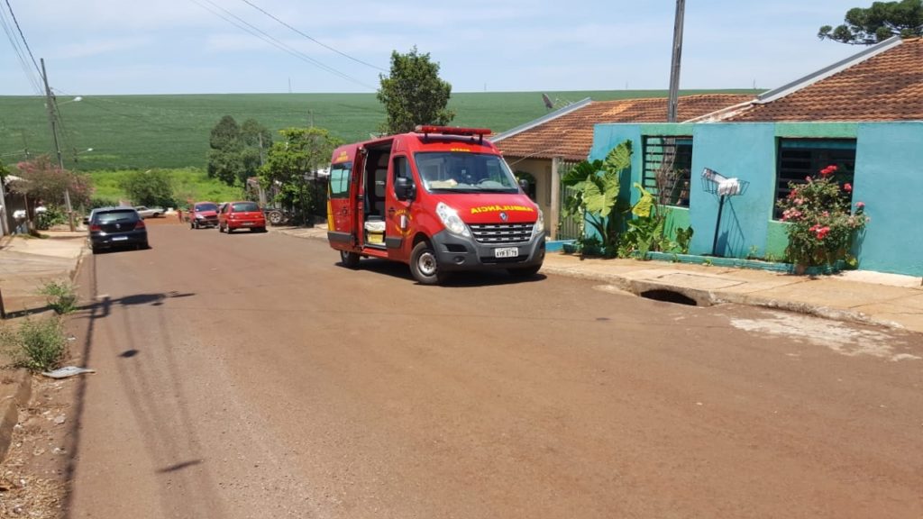 Mulher cai e fica ferida no Bairro Esmeralda