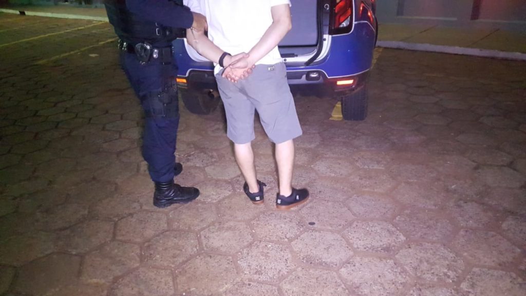 Dois são detidos em ação da GM, um por embriaguez e outro por desacato