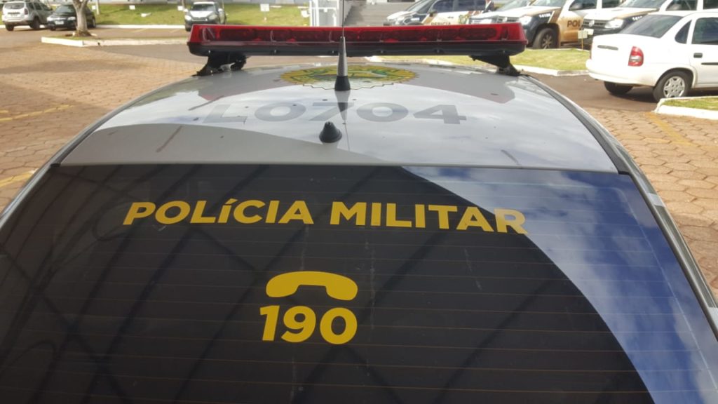 Ladrão faz menção de estar armado e assalta loja de roupas no Bairro Cascavel Velho