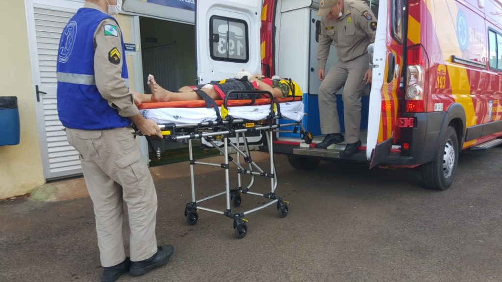 Jovem de 18 anos fica ferido ao cair de bicicleta no Nova Cidade