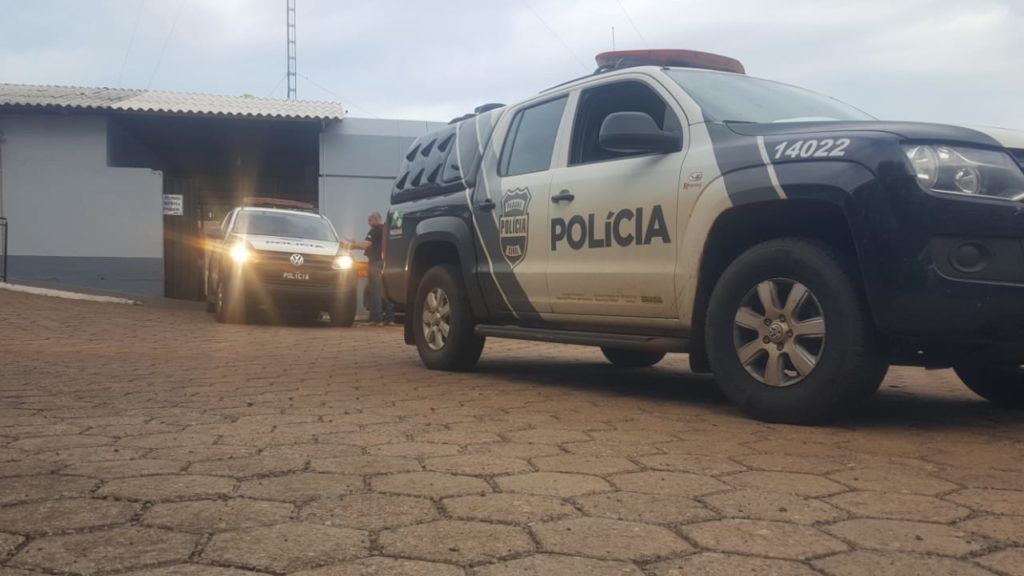 Presos são transferidos de Terra Roxa a Cascavel Presos são transferidos de Terra Roxa a Cascavel