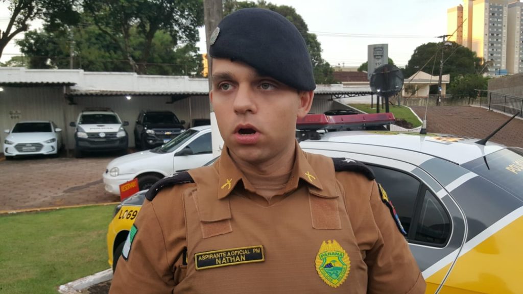 Aspirante da PM fala sobre ocorrência de assalto que terminou com cinco detidos Aspirante da PM fala sobre ocorrência de assalto que terminou com cinco detidos