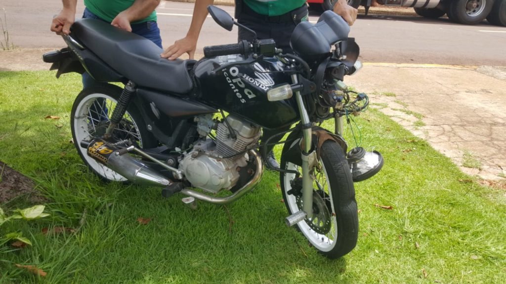 Jovem de 21 anos se fere em acidente no Alto Alegre