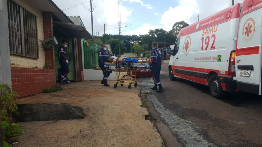 Homem entra em surto na região do Bairro Brasmadeira