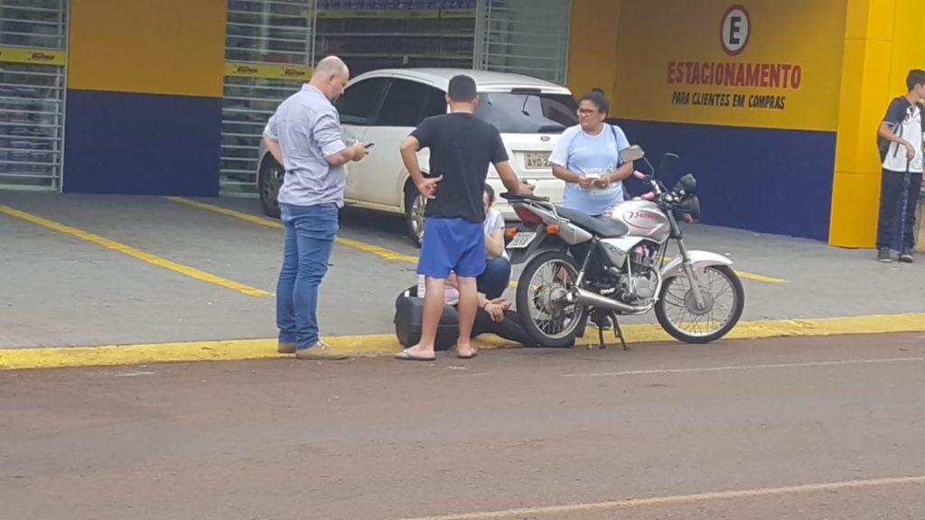 Gestante fica ferida em acidente de trânsito na Rua Europa