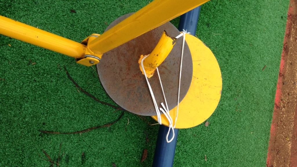 Moradora reclama de equipamentos de academia pública da Av. Tancredo Neves