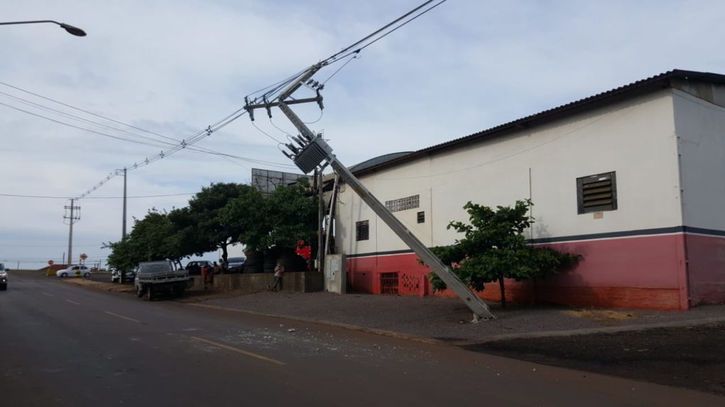 Poste está suspenso na região do Pioneiros Catarinenses