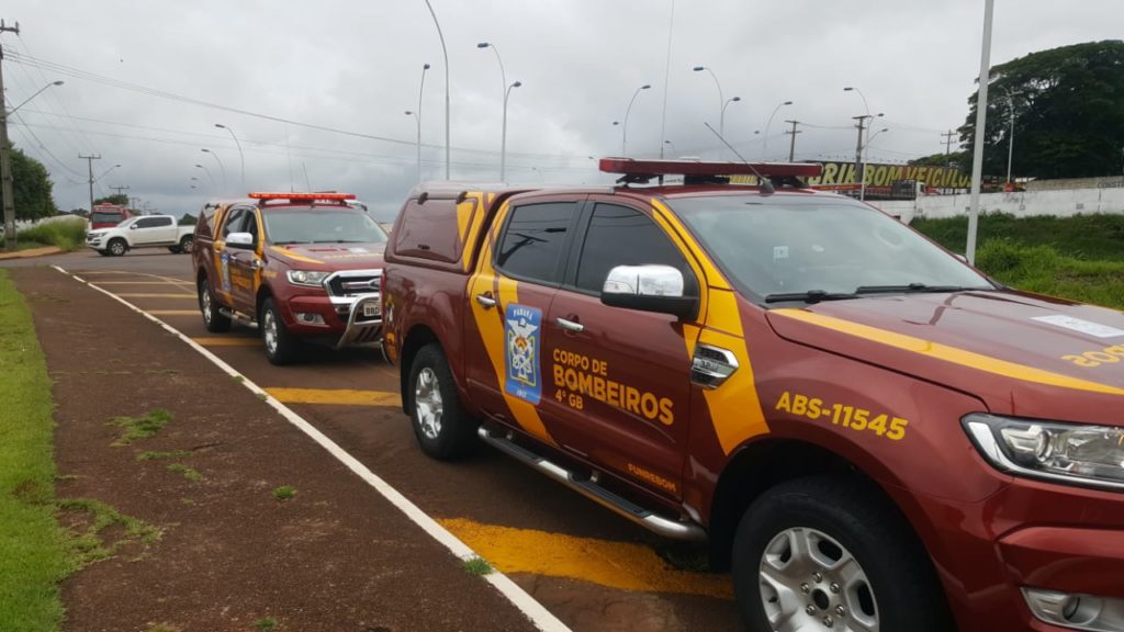 Mobilização de equipes de socorro e Guarda Municipal chama atenção em viaduto