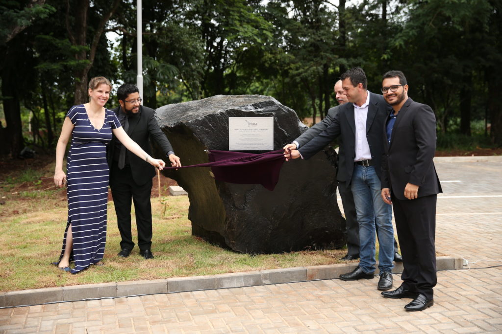 Lançamento de pedra fundamental marca início das obras do Campus Integração da UNILA
