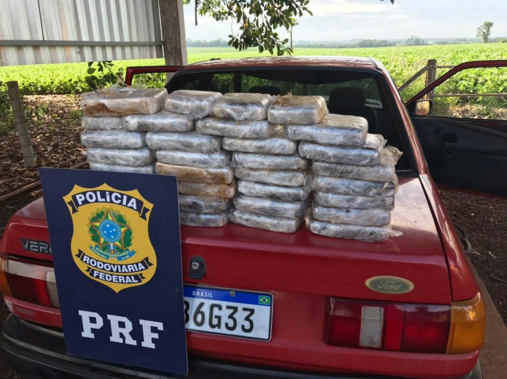PRF apreende 30 quilos de crack no oeste paranaense