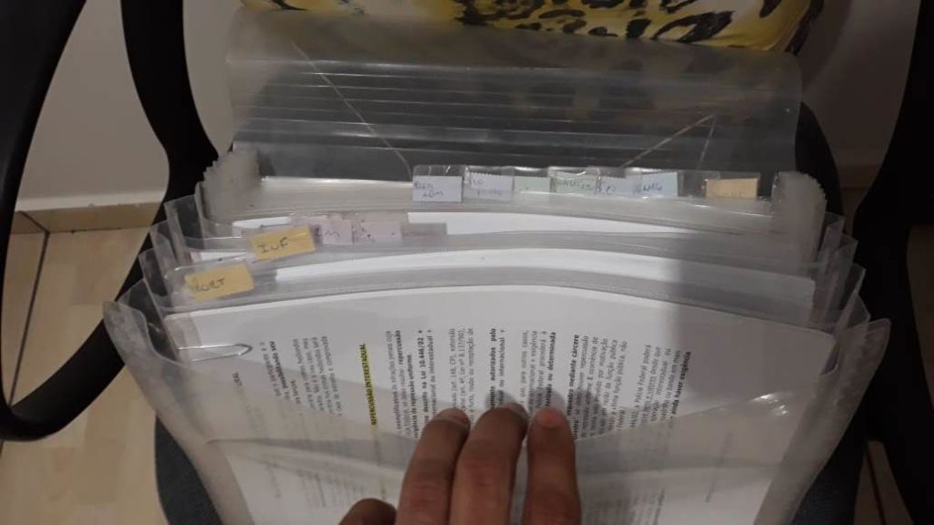 Internauta procura por pasta que estava dentro de carro que foi furtado