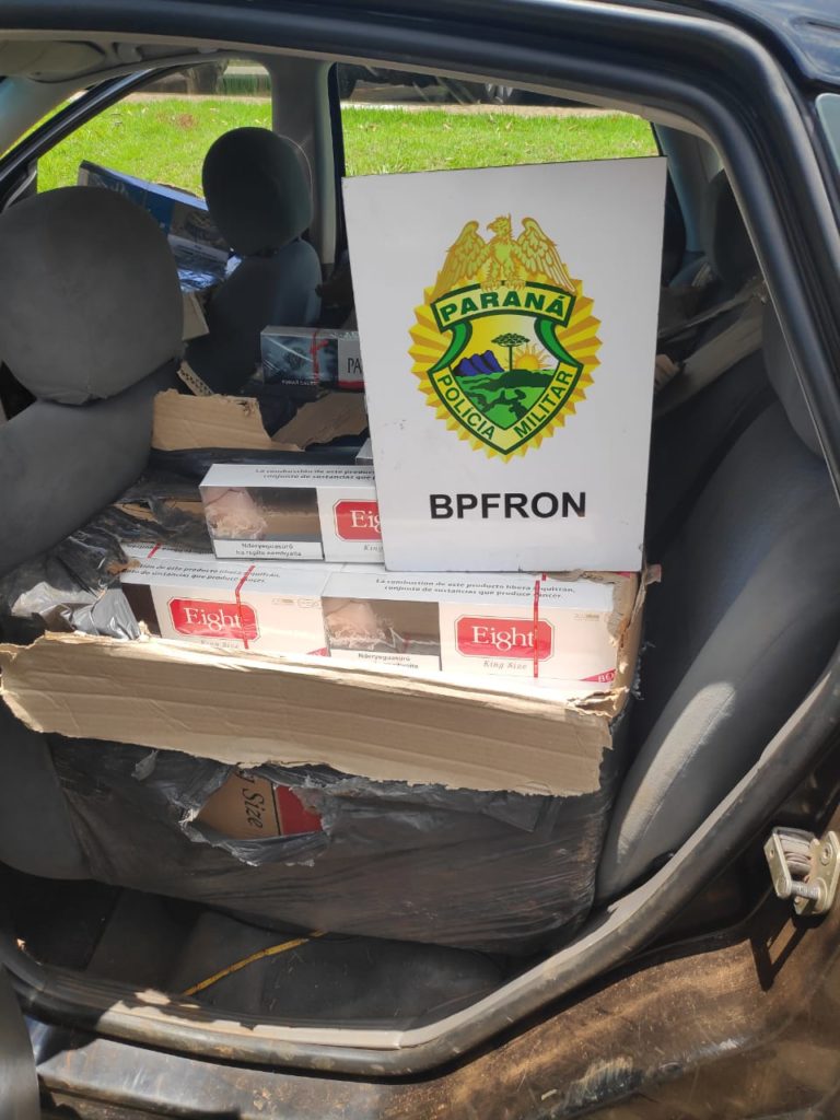 BPFRON apreende carro carregado com cigarros em Foz do Iguaçu