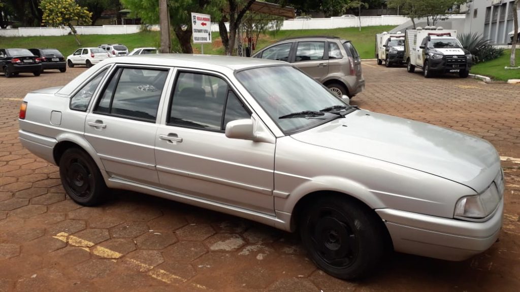 Carro com queixa de furto é encaminhado para a delegacia