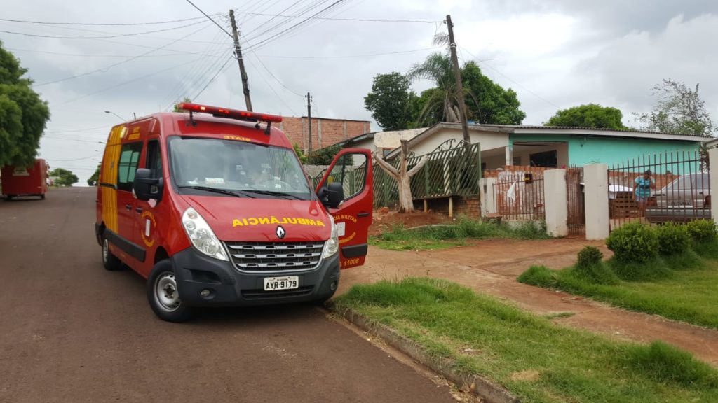 Menino de 12 anos é socorrido pelo Siate após sofrer queda de bicicleta no Santa Cruz